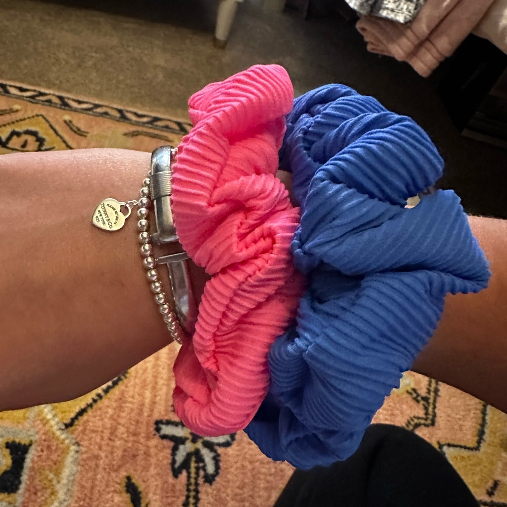ONE ONE SWIM scrunchies